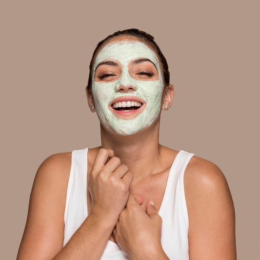 Mascarilla Té Verde: El secreto natural para una piel radiante y feliz